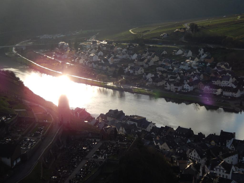Gaestehaus Am Roemerbad Zell an der Mosel Εξωτερικό φωτογραφία