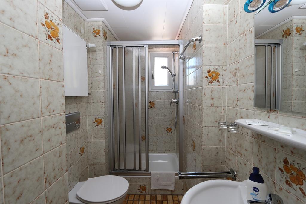 Gaestehaus Am Roemerbad Zell an der Mosel Εξωτερικό φωτογραφία